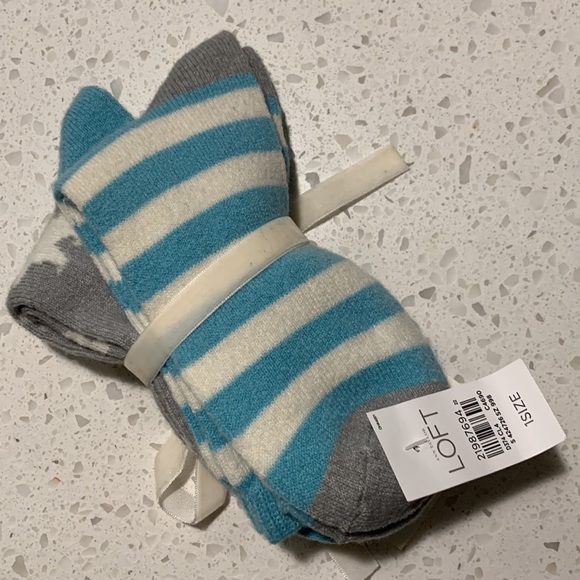 LOFT Polar Bear and Stripes 2-Pack Cozy Socks New With Tag - Picture 4 of 8